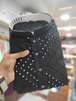 Vêtements indiens et pakistanais Kurtas en coton doux pour hommes en vente en ligne Broderie lourde sur le devant et au dos