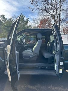 Camioneta Ford Usada en Buen Estado, Modelo 2014, Volante a la Izquierda, Emisión Euro IV, 50001-75000 Millas, 150-200 CV, en Venta - Product Image 2