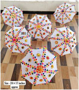 Parapluie à pompon blanc décoratif fait à la main pour mariages indiens parapluies design décoration traditionnelle de haute qualité - Product Image 3