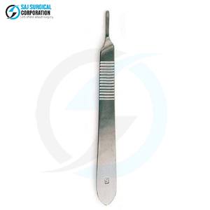Manija de Bisturí Manual de Grado Hospitalario, Instrumento Quirúrgico de Acero Inoxidable, Certificado CE, Diseñado para Precisión, Seguridad y Consistencia - Product Image 4
