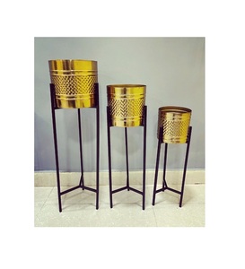 Jardineras de metal modernas de alta calidad con soporte para la decoración de su hogar y uso al aire libre a precio mayorista - Product Image 3