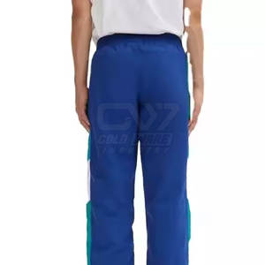 Cómodos trajes cortavientos con cremallera a granel, chándales ligeros para correr para hombres hechos en Pakistán - Product Image 4