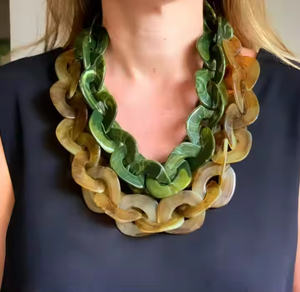 Collier en résine à pois scintillants élégants faits à la main Style ange pour les vêtements de plage et les cadeaux - Product Image 2