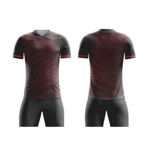 Dernier modèle Maillot de football pour adulte Uniforme de football personnalisé en polyester respirant à sublimation pour hommes - Product Image 4