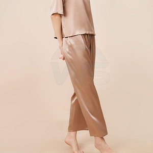 Pijamas Cómodas y Ligeras de Invierno para Mujer, de Poliéster/Satén, Sin Costuras, Transpirables, Ropa de Dormir Informal para Descansar en Casa - Product Image 3