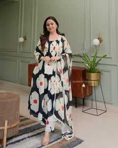 Beautiful Ethnic Clothing Most Trending High On Demand Premium Cotton Kurti Pant & Dupatta Printed Work Woman Fashion Exportateur - Product Image 2