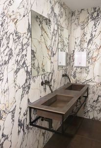 Dalles de marbre Corchia Gold Elite 120x280. Porcelaine brillante 3D rectifiée effet miroir 6 mm pour les murs de projets hôteliers 5 étoiles. - Product Image 3