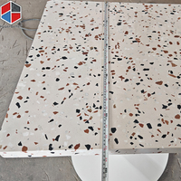 Tables de restaurant et tables basses carrées en acier inoxydable brossé doré, base tulipe, 70 cm, personnalisables, vente en gros