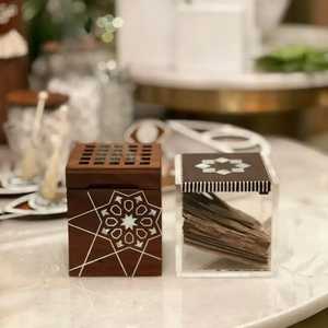 Boîte cadeau de dessert sur mesure en nacre, fabriquée en bois et en acrylique pour les fêtes de l'Aïd, la décoration intérieure et les cadeaux arabes - Product Image 5