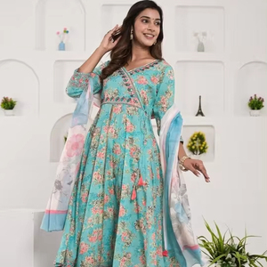 Style moderne à la mode lourd et beau pantalon Anarkali Kurti le plus tendance avec Dupatta avec travail imprimé aux tarifs de gros OEM - Product Image 1