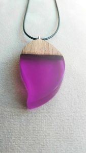 Collier pendentif en bois de résine de coeur de style féminin avec chaîne noire et pierre arc-en-ciel nouveau Design breloques de style religieux - Product Image 2