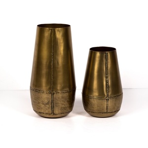 Venta al por mayor de buena calidad de lujo dorado decoración del hogar Decoración interior Mesa suelo decorativo florero de Metal - Product Image 6