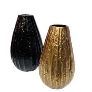 NOUVEAU Vase à fleurs indien moderne en aluminium et métal Pot de fleurs élégant Décoration pour table Jardinière à vendre | NOIR ET OR - Product Image 6