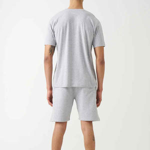 Camiseta ligera y suave con cuello redondo y logotipo personalizado, conjunto corto, Camiseta de cuello redondo de corte regular, 100% algodón - Product Image 3