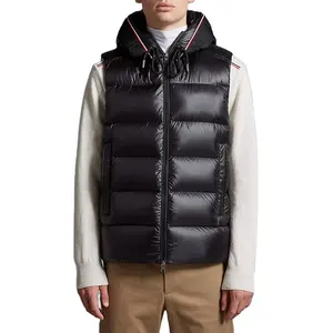 Fornitore all'ingrosso moda personalizzata Zip Up nero bolla trapuntato in bianco termico verso il basso con cappuccio riflettente da uomo gilet imbottito in Nylon