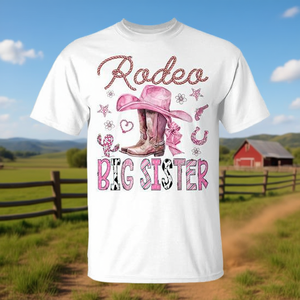 Botas de Vaquera Rosa Coquette para Niñas, Camiseta Promocional Infantil para el Cumpleaños de la Hermana Mayor - Product Image 2