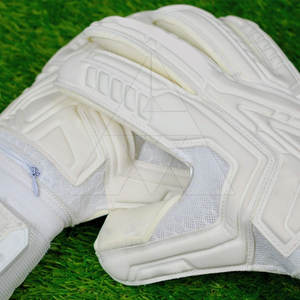 Servicio OEM Pakistán hizo guantes de portero de cuero logotipo personalizado antideslizante ajustable con protección de dedo y pulgar para adultos - Product Image 4