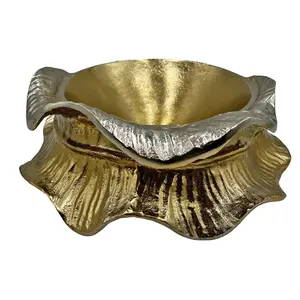 Bol en métal texturé martelé de luxe, bol artisanal haut de gamme pour la maison, bol cadeau pour l'exportation, logo plaqué Zahid Exports, accepte le style occidental - Product Image 4