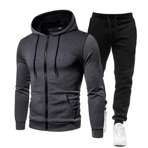 Chándal de moda para hombre estilo EE. UU. 100% algodón Otoño Invierno conjunto de dos piezas con capucha y pantalones a prueba de viento Color sólido - Product Image 4