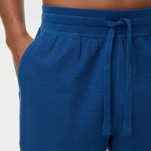 Short de fitness de basket-ball vierge de haute qualité Gym Sports 100% Polyester Short personnalisé hommes avec poche - Product Image 3