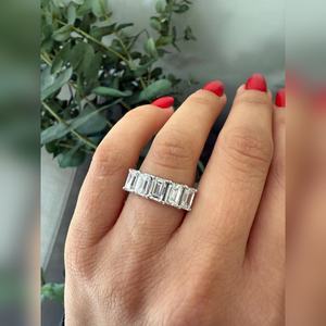 Anillo de Compromiso de Diamante Cultivado en Laboratorio con Corte Esmeralda de Lujo de 3.50 Quilates VVS2, Joyería de Aniversario, Proveedor Mayorista - Product Image 3