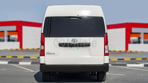 Toyota Hiace 2024 Usada, Blanca, 2026, en Venta, Asientos de Cuero, Cámara Trasera, Emisión Euro III, 8L - Product Image 6