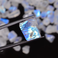 Pietra Grezza Blu, Scaglie Sciolte di Pietra di Luna Arcobaleno Naturale con Effetto Fuoco, Cristallo Minerale di Alta Qualità per Ingrosso, Pietra Portafortuna