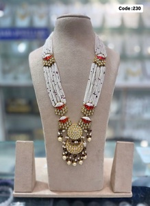 Élégant ensemble de bijoux de mariée en cuivre fabriqué à la main Style de luxe forme personnalisée collier boucles d'oreilles mariages fiançailles occasions spéciales - Product Image 3