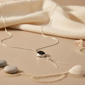 Collar con Colgante de Plata 925 y Ónix para Mujer, Joyería Religiosa Ortodoxa Geométrica Minimalista, Perla de Agua Dulce, Diamante, Rodio - Product Image 1