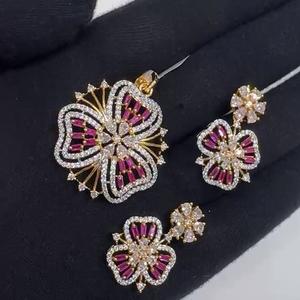 ชุดสร้อยคอหิน CZ ชุบทองพร้อมต่างหูสำหรับใส่ไปงานแต่งงานงานเลี้ยง - Product Image 1