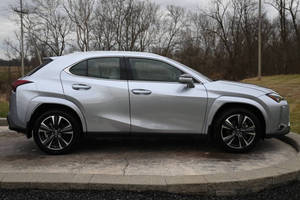 Lexus UX 250h 2023 USADO EN EXCELENTES CONDICIONES - Product Image 4