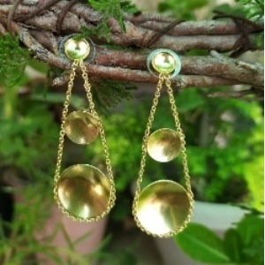 Pendientes de botón con diseño de onda, chapados en oro, de aleación de cobre y latón, hechos a mano, estilo étnico vintage, para regalo de fiesta - Product Image 1