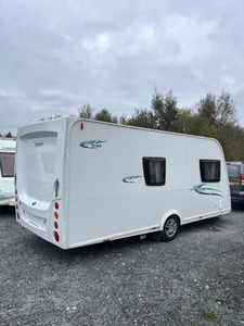 Caravane de luxe Elddis Xplore 4 personnes 2015 avec suspension indépendante, remorque de camping tout-terrain et cuisine de luxe - Product Image 3