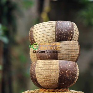 Ensemble bol et cuillère en noix de coco naturelle pour smoothie végan salade dessert fabriqué à la main avec logo personnalisé Eco2go Vietnam - Product Image 4