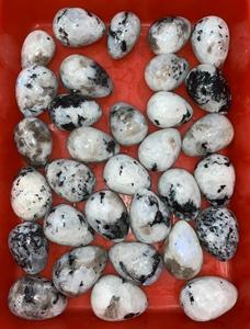 Haute qualité en vrac naturel arc-en-ciel pierre de lune oeufs sphère Flashy blanc Yoni cristal oeuf pour la décoration Feng Shui poli à la main - Product Image 2