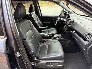 SUPER CLEAN 2019 HO-N-DA PI-L-OT EL-ITE AWD TRANSMISIÓN AUTOMÁTICA 4 CILINDROS - Product Image 2