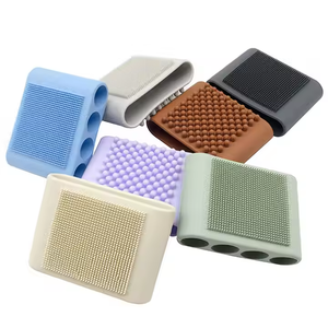 Силиконовая Массажная щетка для мытья головы с мягкой щетиной - Product Image 1