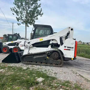 Chargeur compact Bobcat durable, petit chargeur pour l'aménagement paysager, l'agriculture et les applications industrielles avec un moteur puissant - Product Image 1