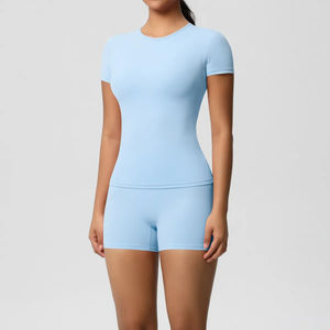Skin-Close Coloré Fitness Yoga Vêtements Femmes Minceur Élastique T-Shirt Et Short Ensemble Sportif Respirant Confortable Gymwear - Product Image 2
