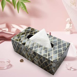 Caja de pañuelos impresa de madera artística de bajo precio con diseño moderno Ideal para casas y cafeterías elegantes de AALIYAN IMPEX - Product Image 5