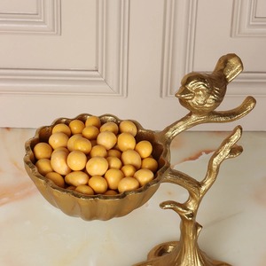 Cuenco Decorativo de Latón Dorado con Diseño de Aves, Exhibición Artística para Mesa, Ideal para Regalos y Celebraciones, de la India - Product Image 6