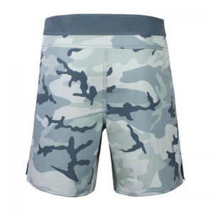 Short personnalisé OEM ODM pour hommes sublimé par entraînement de compression sport MMA imprimé - Product Image 2