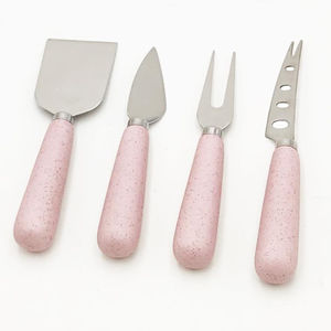 Esparcidor de queso Chapado en plata de acero inoxidable, cuchillo de queso con mango de palmera dorada de latón para vajilla y uso de vajilla para el hogar - Product Image 6