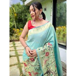 Sari de Seda Paithani con Trabajo de Zari Tejido en Color Cian Contemporáneo con Blusa, Listo para Usar en Bodas - Product Image 4
