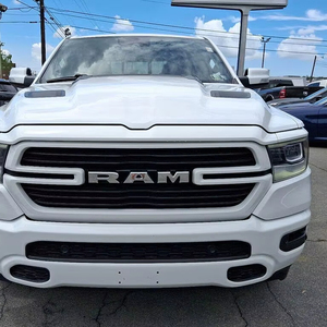 Usado 2022 1500 Laramie Crew Cab 4WD - Product Image 1