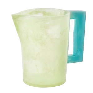 Carafe à eau en résine, style 2026, pour la maison, les restaurants, les dîners, les fêtes, pour l'eau, les jus, le café, le thé glacé, la décoration - Product Image 1
