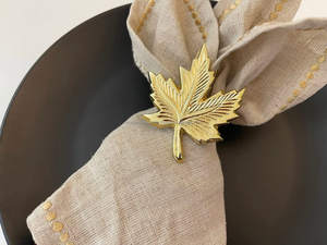 Lot de 6 ronds de serviette en métal décor de festival pour Thanksgiving et Noël stockés comme cadeau de fête - Product Image 3