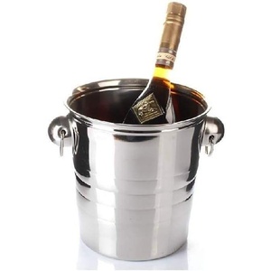 Seau à glace en métal de qualité supérieure de conception classique avec poignée Élégant durable et parfait pour les fêtes et les bars à domicile - Product Image 6