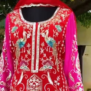 ชุดสูทแฟชั่นอินเดียปักด้วยมือจากนักออกแบบสมัยใหม่สำหรับงานปาร์ตี้สไตล์ดั้งเดิม - Product Image 1