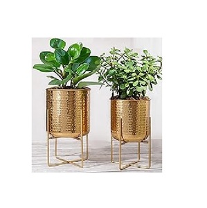 Fourniture d'usine directe élégance Style Antique jardinière en métal Vase inde pour les Collections de jardinières de pots de fleurs classiques quantité en vrac - Product Image 1